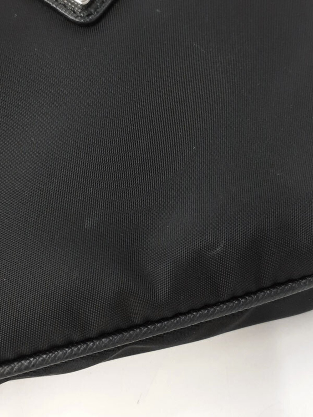 Prada Re Edition Bag - Picture 5 of 9